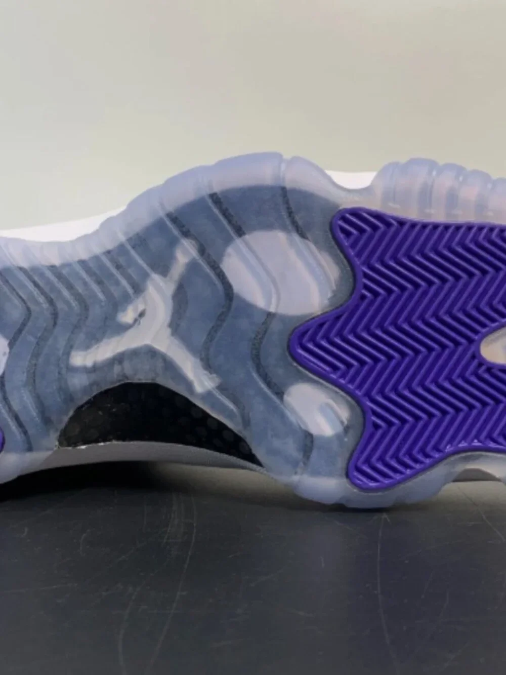 Nike Air Jordan 11 Retro Concord